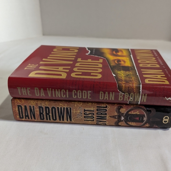 2 Dan Brown Books The Lost Symbol and DaVinci Code Hardcover Dust Jackets - Picture 11 of 13